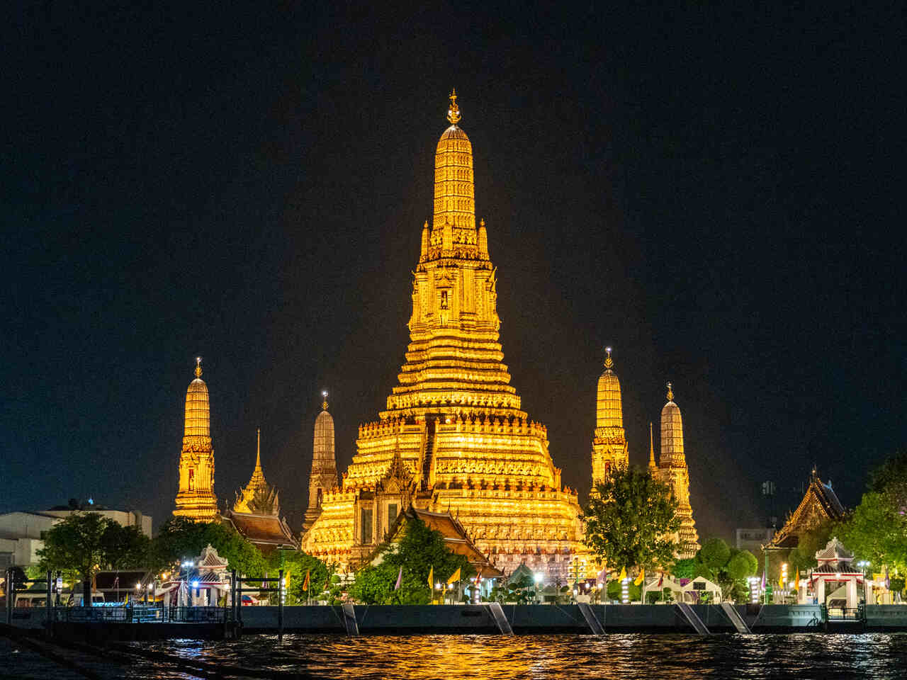 Wat Arun​ à noite